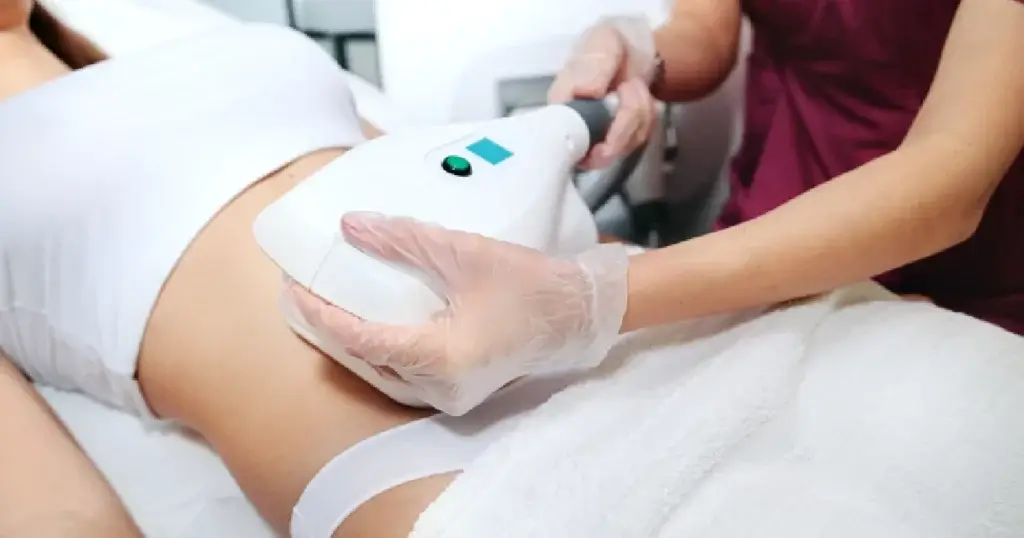 A woman receiving CoolSculpting® in Gilbert AZ 3